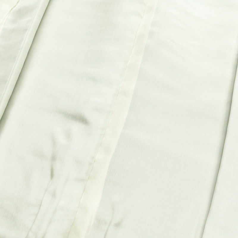 色無地 一つ紋付き 正絹 木の葉・植物柄 袷仕立て 身丈153cm 裄丈64.5cm 一部しつけ糸付き 着物 緑・うぐいす色_画像18