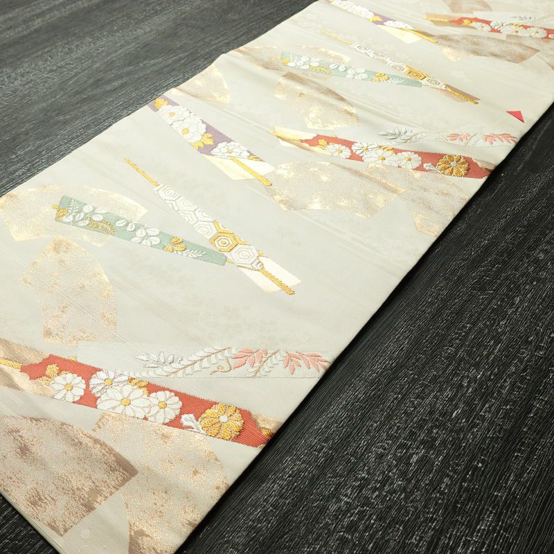 名古屋帯 六通柄 正絹 古典柄 名古屋仕立て 箔 金糸 銀糸 扇子 帯 クリーム_画像9