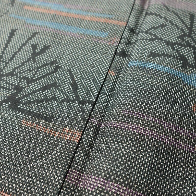 紬 正絹 木の葉・植物柄 袷仕立て 身丈152cm 裄丈63.5cm 着物 グレー_画像9