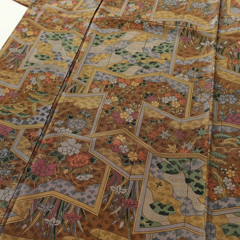 小紋 縮緬 総柄 正絹 古典柄 袷仕立て 身丈157cm 裄丈63.5cm 着物 茶_画像5