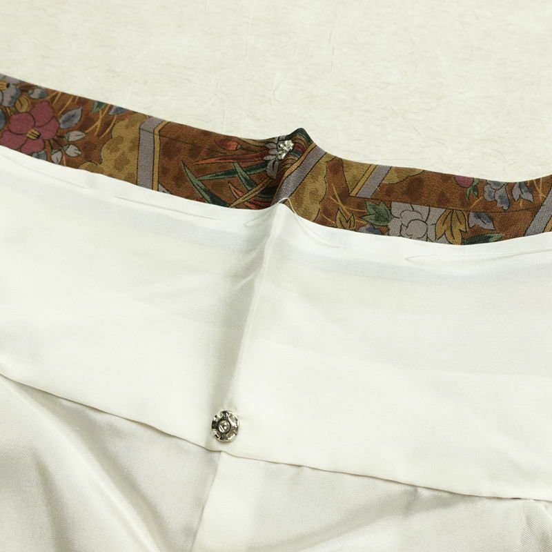 小紋 縮緬 総柄 正絹 古典柄 袷仕立て 身丈157cm 裄丈63.5cm 着物 茶_画像18