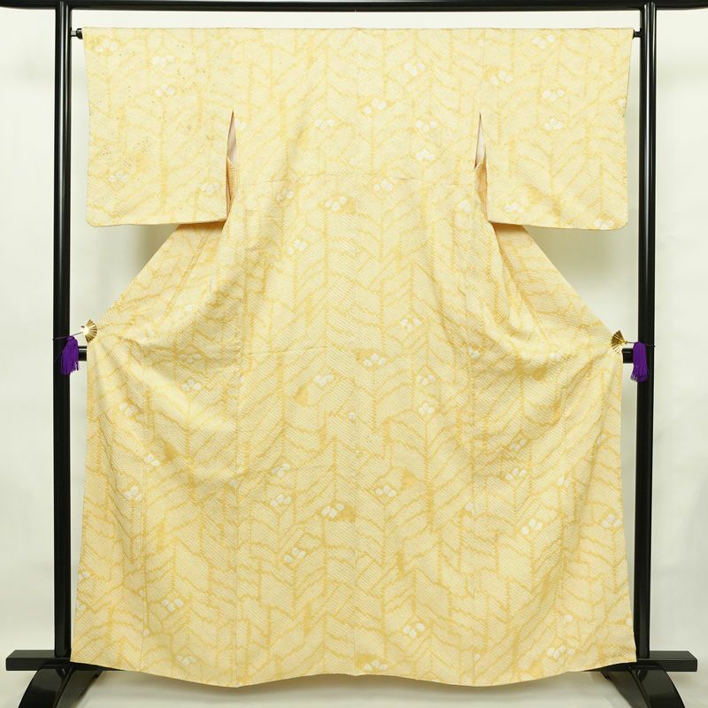 小紋 絞り 総絞り 正絹 古典柄 袷仕立て 身丈160cm 裄丈65.5cm 着物 クリーム_画像1