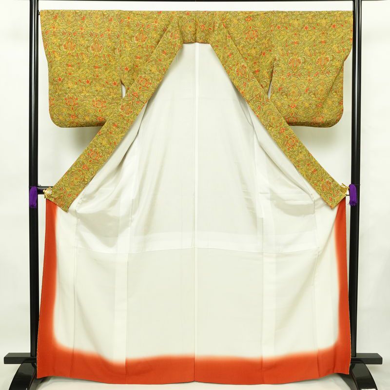 小紋 良品 縮緬 正絹 木の葉・植物柄 袷仕立て 身丈167.5cm 裄丈68cm 着物 緑・うぐいす色_画像3