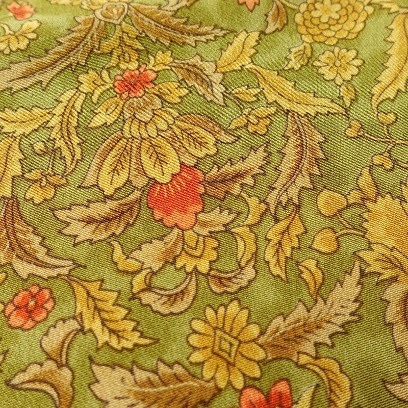 小紋 良品 縮緬 正絹 木の葉・植物柄 袷仕立て 身丈167.5cm 裄丈68cm 着物 緑・うぐいす色_画像7