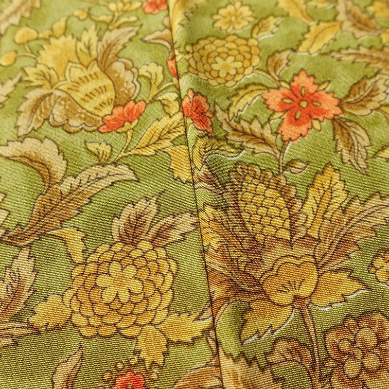 小紋 良品 縮緬 正絹 木の葉・植物柄 袷仕立て 身丈167.5cm 裄丈68cm 着物 緑・うぐいす色_画像10