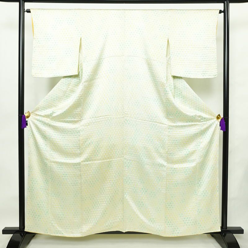 小紋 絞り しつけ糸付き 正絹 古典柄 袷仕立て 身丈160cm 裄丈65.5cm 着物 クリーム_画像1