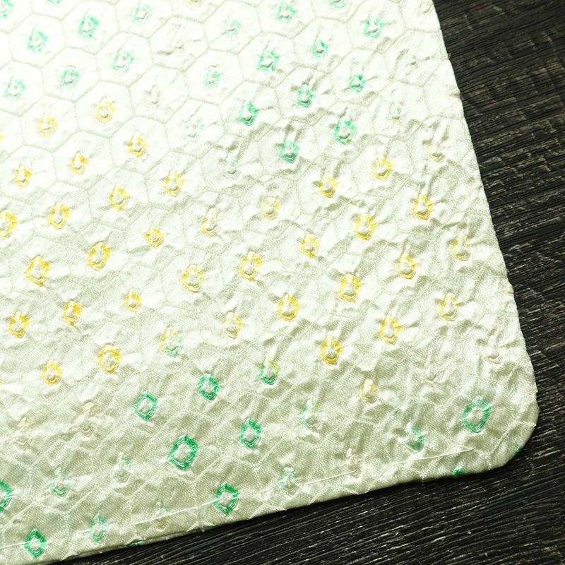 小紋 絞り しつけ糸付き 正絹 古典柄 袷仕立て 身丈160cm 裄丈65.5cm 着物 クリーム_画像16