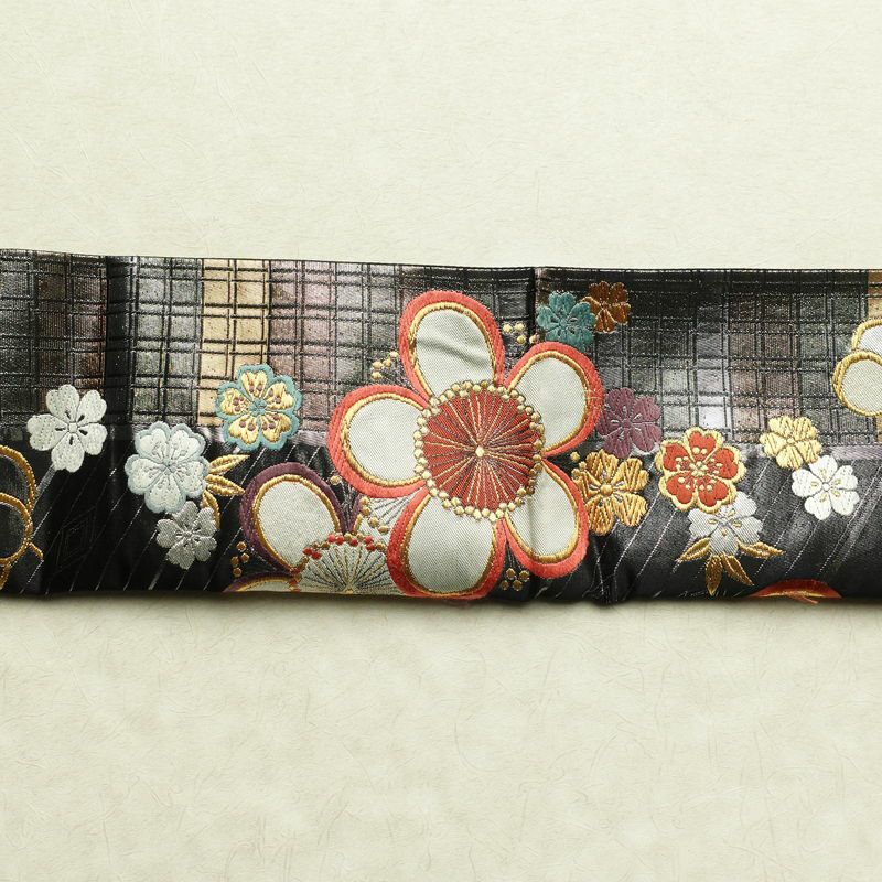 袋帯 六通柄 振袖用 正絹 花柄 桜 箔 金糸 帯 黒_画像13
