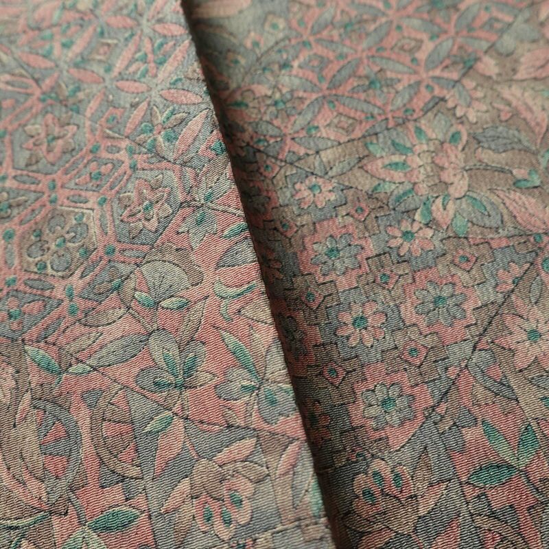 小紋 良品 しつけ糸付き 縮緬 総柄 ポリエステル 木の葉・植物柄 袷仕立て 身丈166cm 裄丈66cm 着物 多色使い_画像10