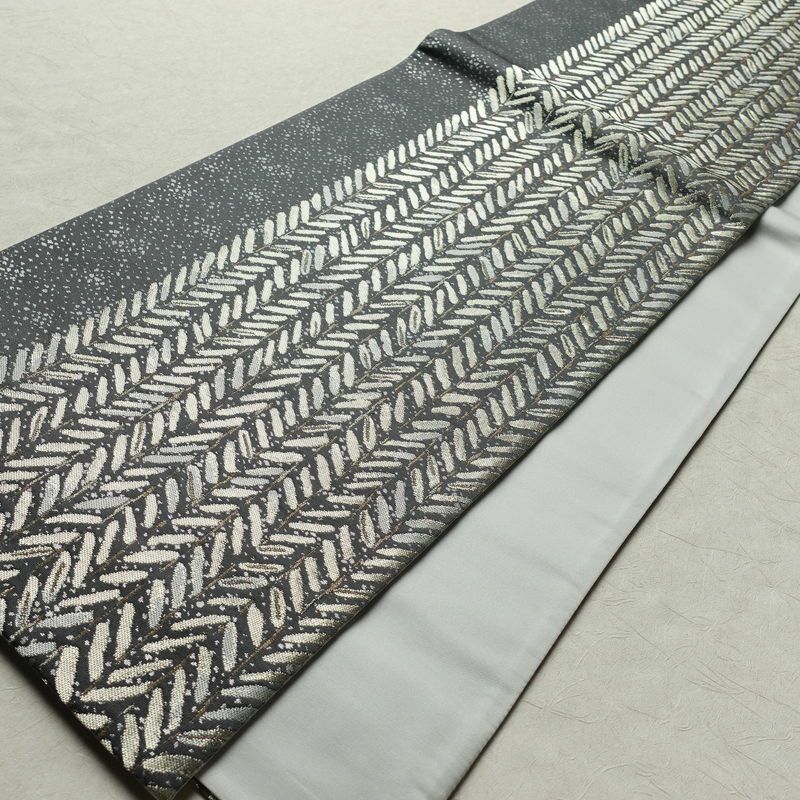 袋帯 六通柄 良品 フォーマル用 正絹 木の葉・植物柄 帯 グレー_画像8