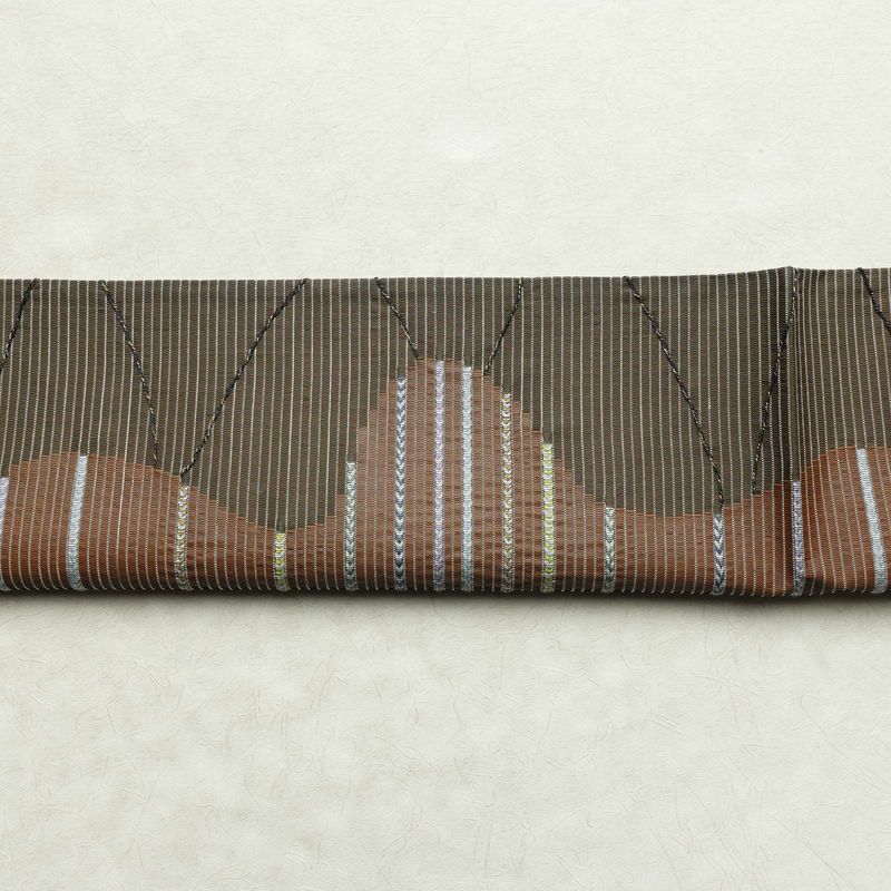 袋帯 六通柄 良品 一般用 正絹 幾何学柄・抽象柄 刺繍 帯 モダン 茶_画像15