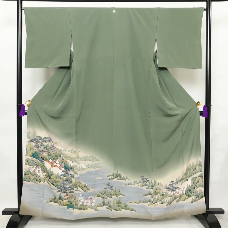 色留袖 縮緬 一つ紋付き 正絹 風景柄 袷仕立て 身丈160cm 裄丈67cm 共八掛 フォーマル 着物 緑・うぐいす色_画像1
