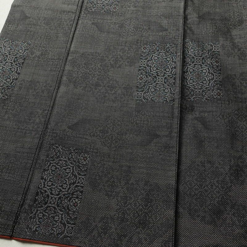 大島紬 正絹 幾何学柄・抽象柄 袷仕立て 身丈158.5cm 裄丈66.5cm 着物 グレー_画像4