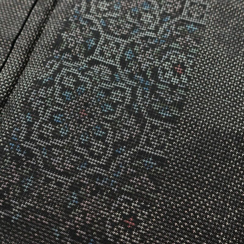 大島紬 正絹 幾何学柄・抽象柄 袷仕立て 身丈158.5cm 裄丈66.5cm 着物 グレー_画像7