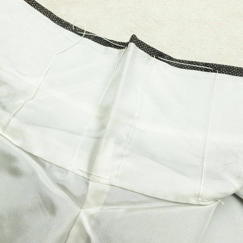 大島紬 正絹 幾何学柄・抽象柄 袷仕立て 身丈158.5cm 裄丈66.5cm 着物 グレー_画像17