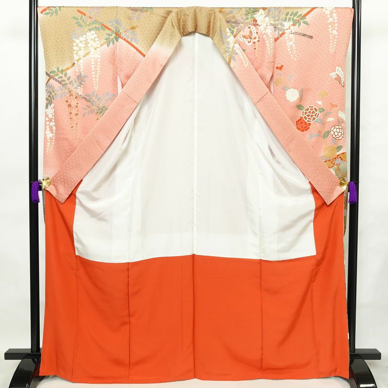 振袖 金駒刺繍 正絹 花柄 袷仕立て 身丈168cm 裄丈67.5cm 箔 金彩 蝶 フォーマル 着物 ピンク_画像3
