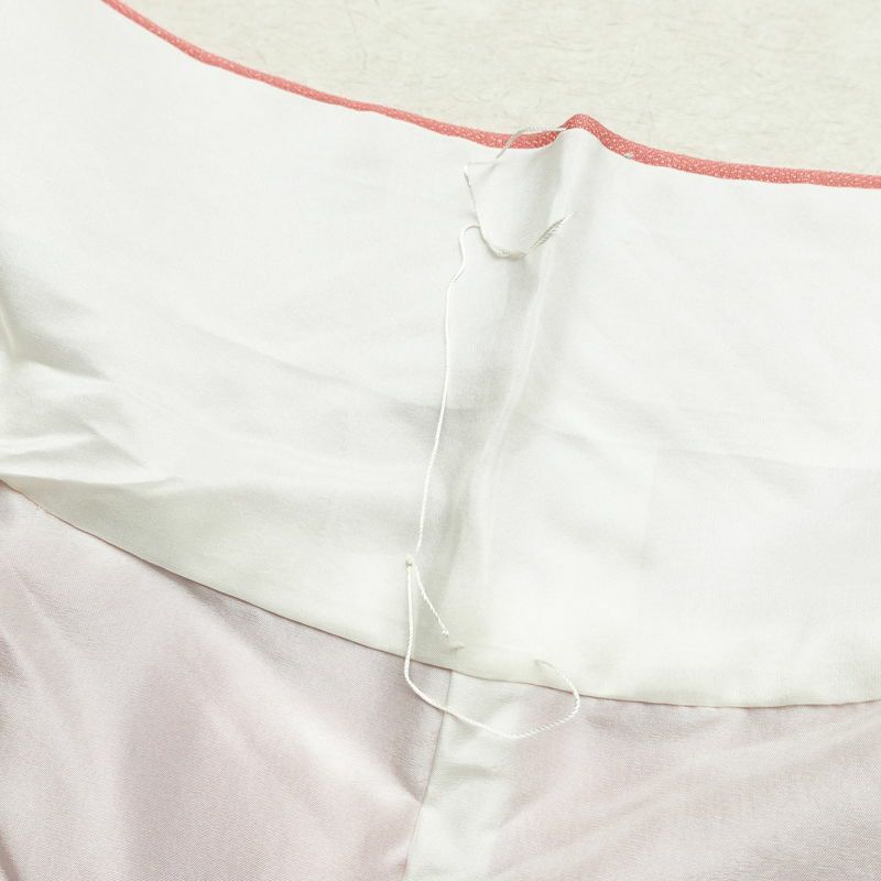 小紋 良品 一つ紋付き 付下小紋 五三の桐 桐 正絹 家紋柄 袷仕立て 身丈162cm 裄丈67cm 一部しつけ糸付き 金糸 着物 ピンク_画像20