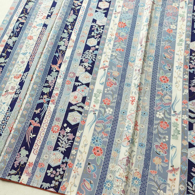 小紋 正絹 縞柄・線柄 袷仕立て 身丈168cm 裄丈68cm 金彩 着物 青・紺_画像4