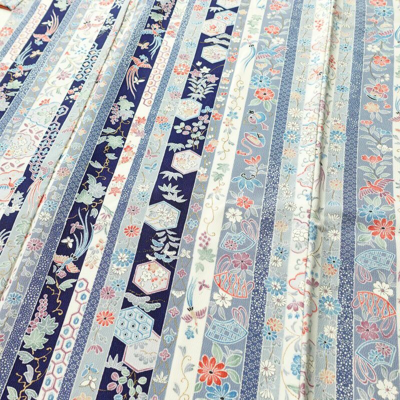 小紋 正絹 縞柄・線柄 袷仕立て 身丈168cm 裄丈68cm 金彩 着物 青・紺_画像5