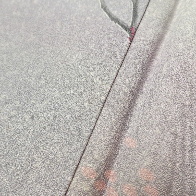 小紋 良品 しつけ糸付き 正絹 花柄 袷仕立て 身丈157.5cm 裄丈66.5cm 箔 着物 紫・藤色_画像9