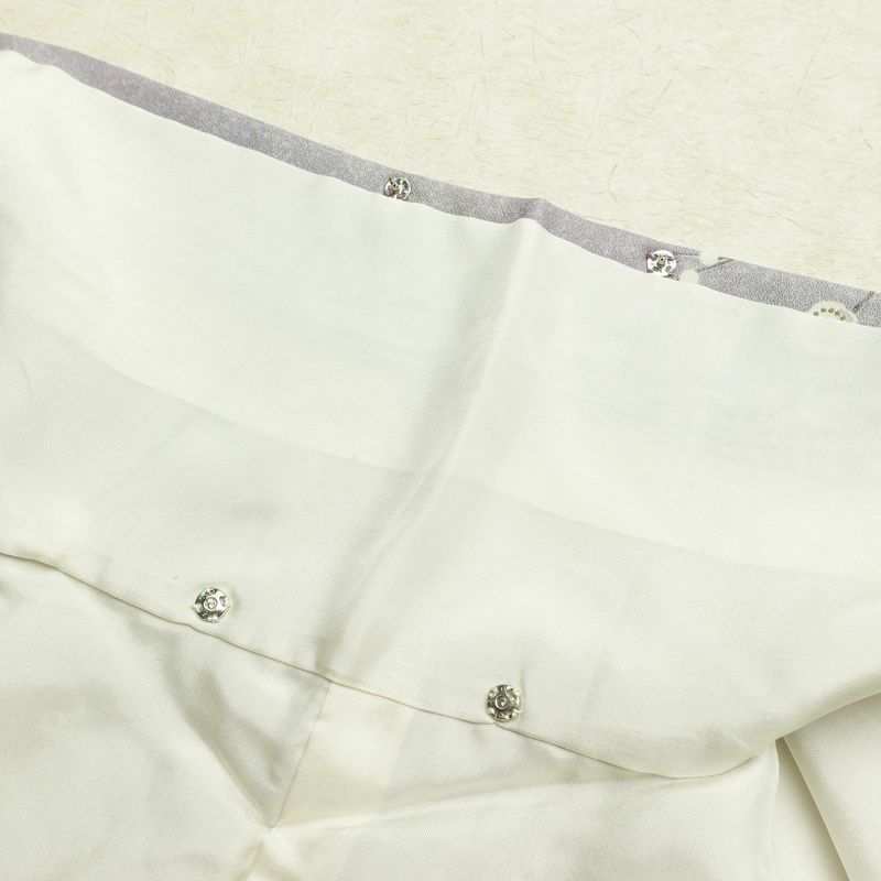 小紋 良品 しつけ糸付き 正絹 花柄 袷仕立て 身丈157.5cm 裄丈66.5cm 箔 着物 紫・藤色_画像18