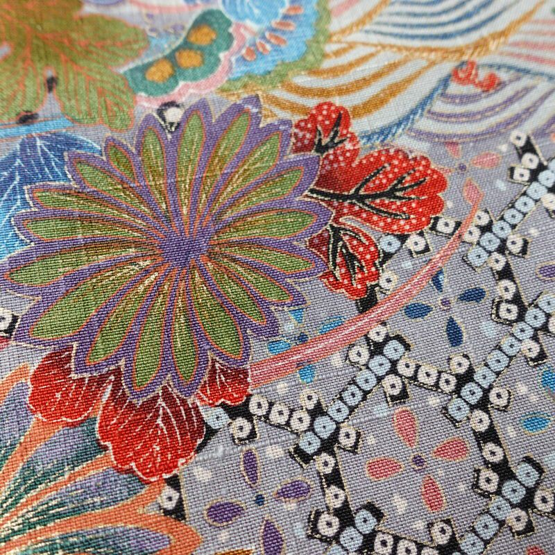 小紋 良品 紬地 しつけ糸付き 正絹 古典柄 袷仕立て 身丈164cm 裄丈66cm 金彩 着物 青・紺_画像7