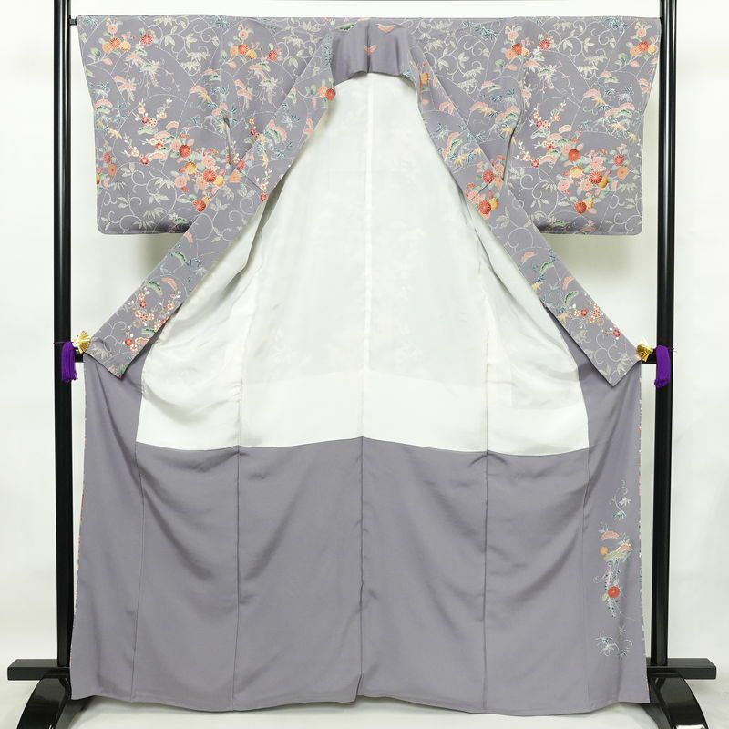 訪問着 良品 しつけ糸付き 正絹 木の葉・植物柄 袷仕立て 身丈165.5cm 裄丈66.5cm 共八掛 金彩 フォーマル 着物 紫・藤色_画像3