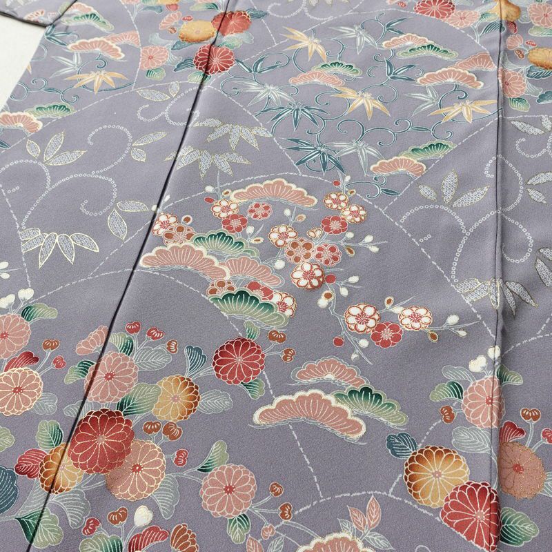 訪問着 良品 しつけ糸付き 正絹 木の葉・植物柄 袷仕立て 身丈165.5cm 裄丈66.5cm 共八掛 金彩 フォーマル 着物 紫・藤色_画像5