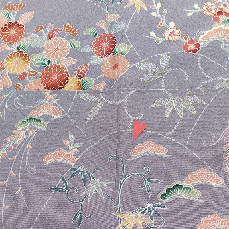 訪問着 良品 しつけ糸付き 正絹 木の葉・植物柄 袷仕立て 身丈165.5cm 裄丈66.5cm 共八掛 金彩 フォーマル 着物 紫・藤色_画像11