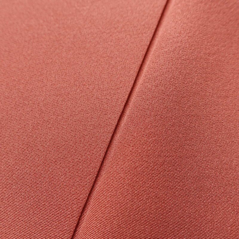 色無地 良品 落款入り 縮緬 一つ紋付き 正絹 無地 袷仕立て 身丈166cm 裄丈67.5cm 一部しつけ糸付き ピンク_画像8