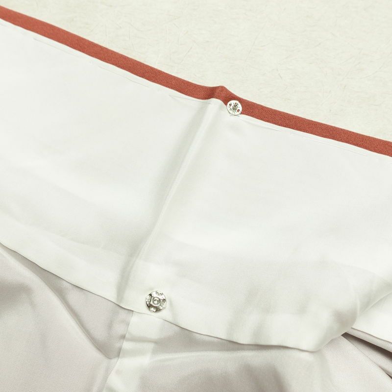 色無地 良品 落款入り 縮緬 一つ紋付き 正絹 無地 袷仕立て 身丈166cm 裄丈67.5cm 一部しつけ糸付き ピンク_画像20