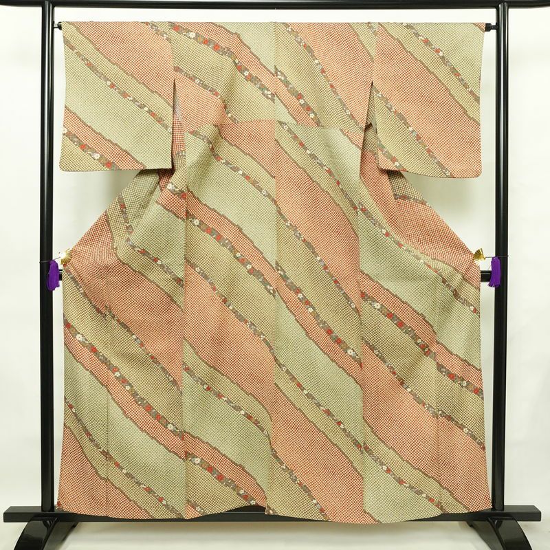 単衣 小紋 ふくれ織 良品 正絹 古典柄 単衣仕立て 身丈158.5cm 裄丈66cm 着物 多色使い_画像1