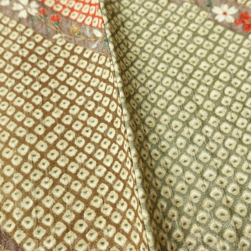 単衣 小紋 ふくれ織 良品 正絹 古典柄 単衣仕立て 身丈158.5cm 裄丈66cm 着物 多色使い_画像10