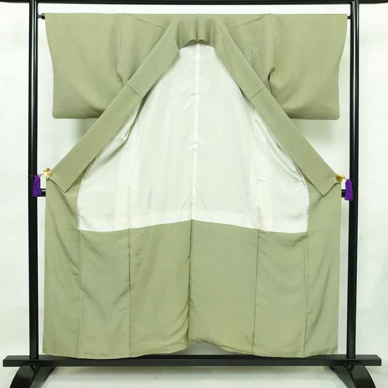 付け下げ 正絹 古典柄 袷仕立て 身丈154cm 裄丈66cm 刺繍 フォーマル 着物 緑・うぐいす色_画像3