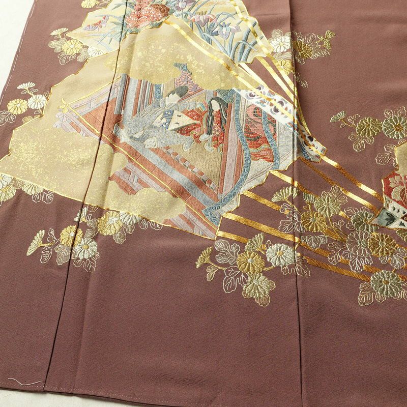 色留袖 美品 金駒刺繍 一つ紋付き 正絹 人物・動物柄 袷仕立て 身丈158cm 裄丈65cm 箔 刺繍 一部しつけ糸付き 金糸 フォーマル 扇子 着物 茶_画像4