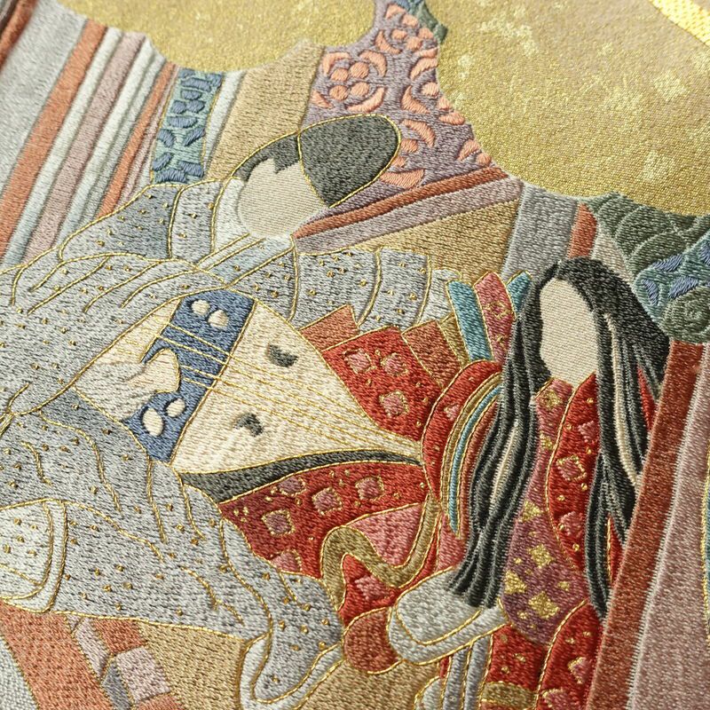 色留袖 美品 金駒刺繍 一つ紋付き 正絹 人物・動物柄 袷仕立て 身丈158cm 裄丈65cm 箔 刺繍 一部しつけ糸付き 金糸 フォーマル 扇子 着物 茶_画像7