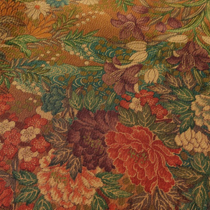 小紋 縮緬 総柄 正絹 花柄 袷仕立て 身丈162.5cm 裄丈66.5cm 一部しつけ糸付き 着物 茶_画像8