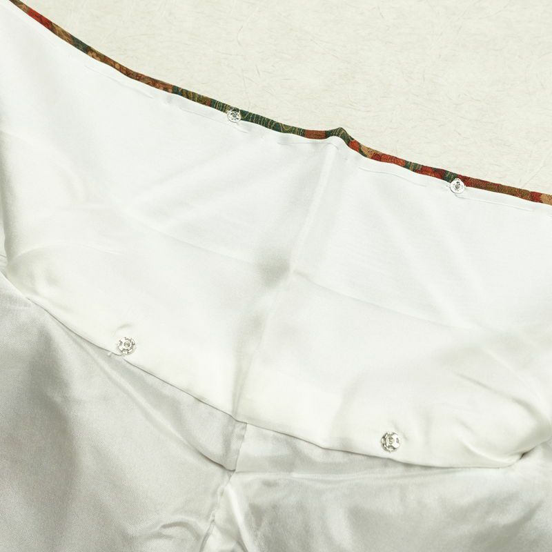 小紋 縮緬 総柄 正絹 花柄 袷仕立て 身丈162.5cm 裄丈66.5cm 一部しつけ糸付き 着物 茶_画像19