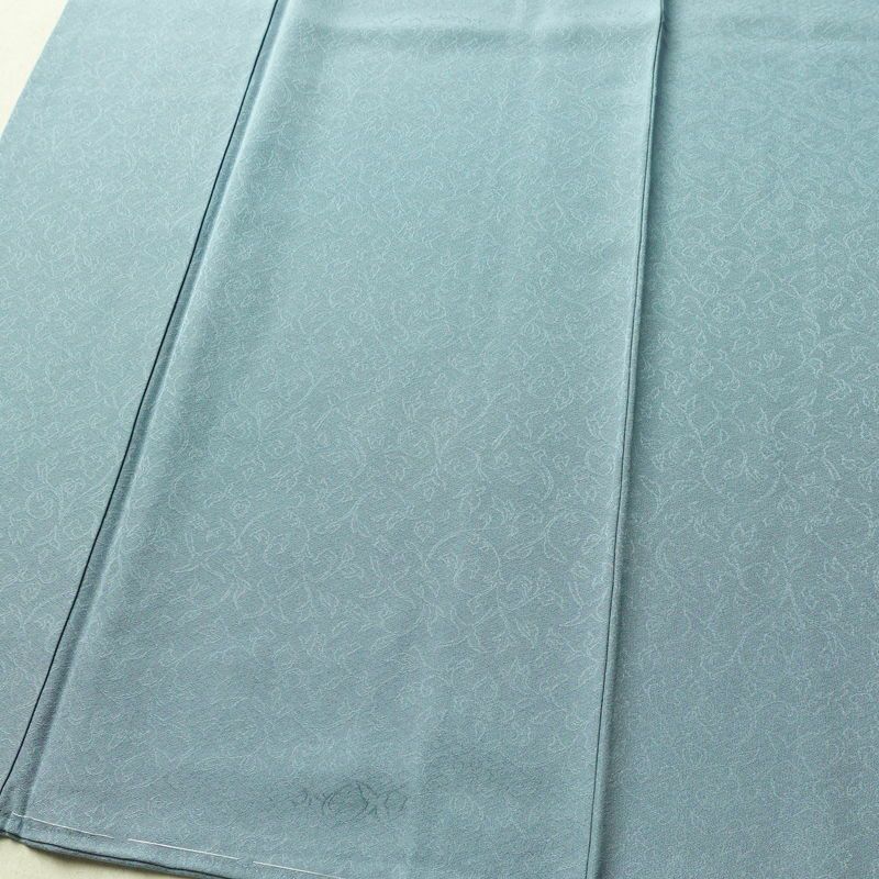 色無地 美品 しつけ糸付き 縮緬 一つ紋付き 正絹 木の葉・植物柄 袷仕立て 身丈158.5cm 裄丈65.5cm 共八掛 フォーマル 着物 青・紺_画像4