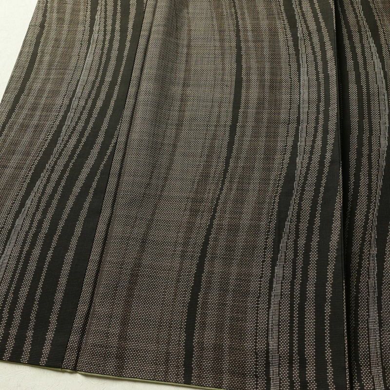 大島紬 良品 証紙なし 正絹 縞柄・線柄 袷仕立て 身丈158cm 裄丈65.5cm 着物 茶_画像4