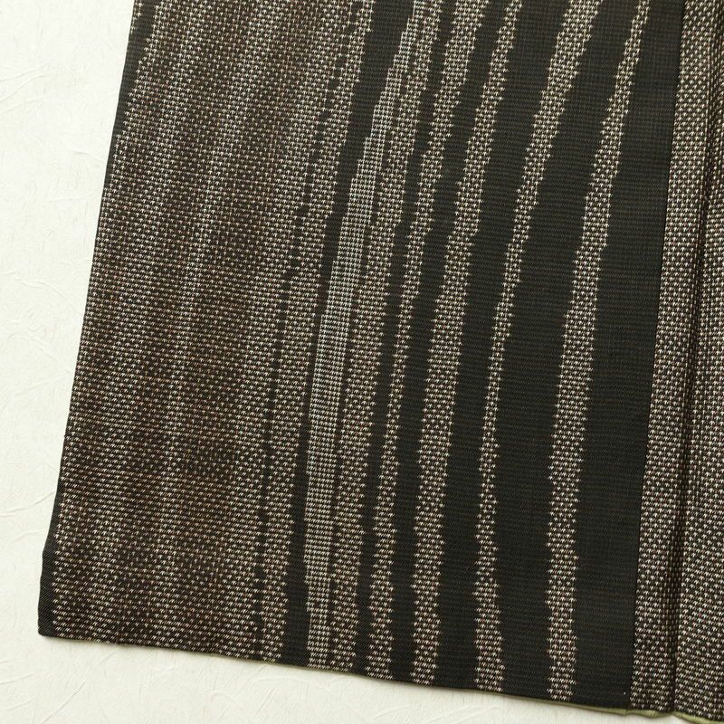 大島紬 良品 証紙なし 正絹 縞柄・線柄 袷仕立て 身丈158cm 裄丈65.5cm 着物 茶_画像12