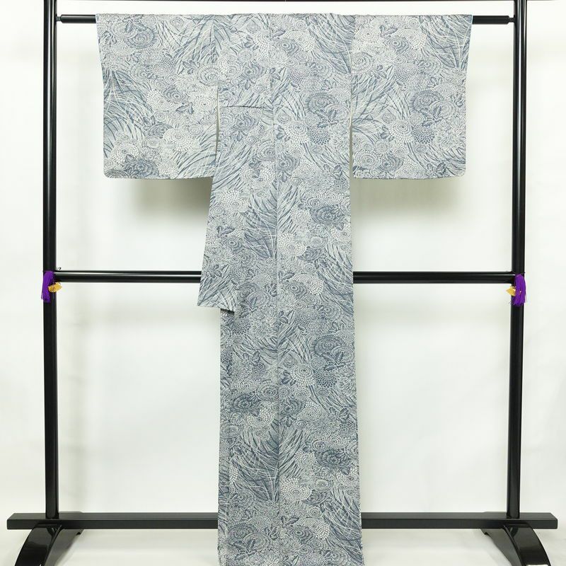 小紋 良品 しつけ糸付き 正絹 花柄 袷仕立て 身丈167cm 裄丈68.5cm 着物 青・紺_画像2