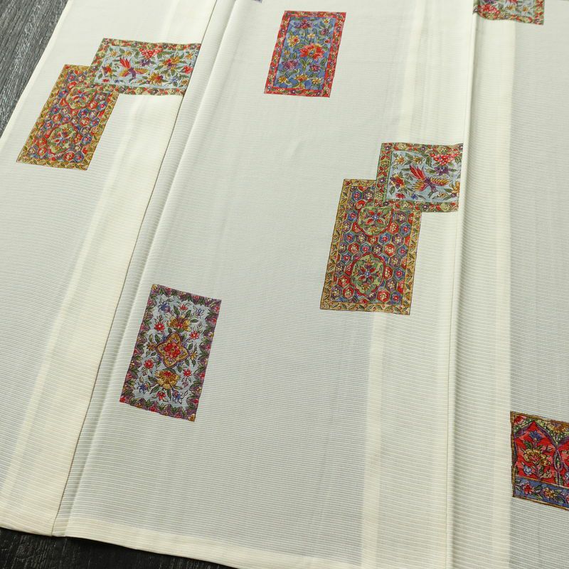 盛夏 良品 夏用 小紋 絽 正絹 幾何学柄・抽象柄 単衣仕立て 身丈157cm 裄丈65.5cm 着物 クリーム_画像4