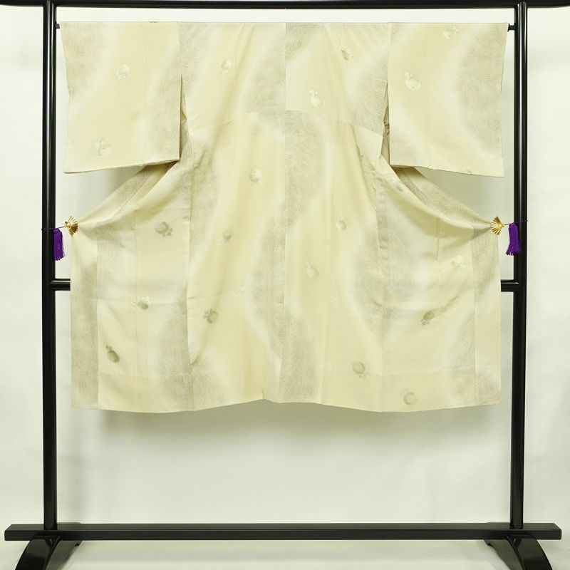 長襦袢 良品 正絹 花柄 袖無双・胴抜き 身丈123.5cm 裄丈67cm ベージュ_画像1