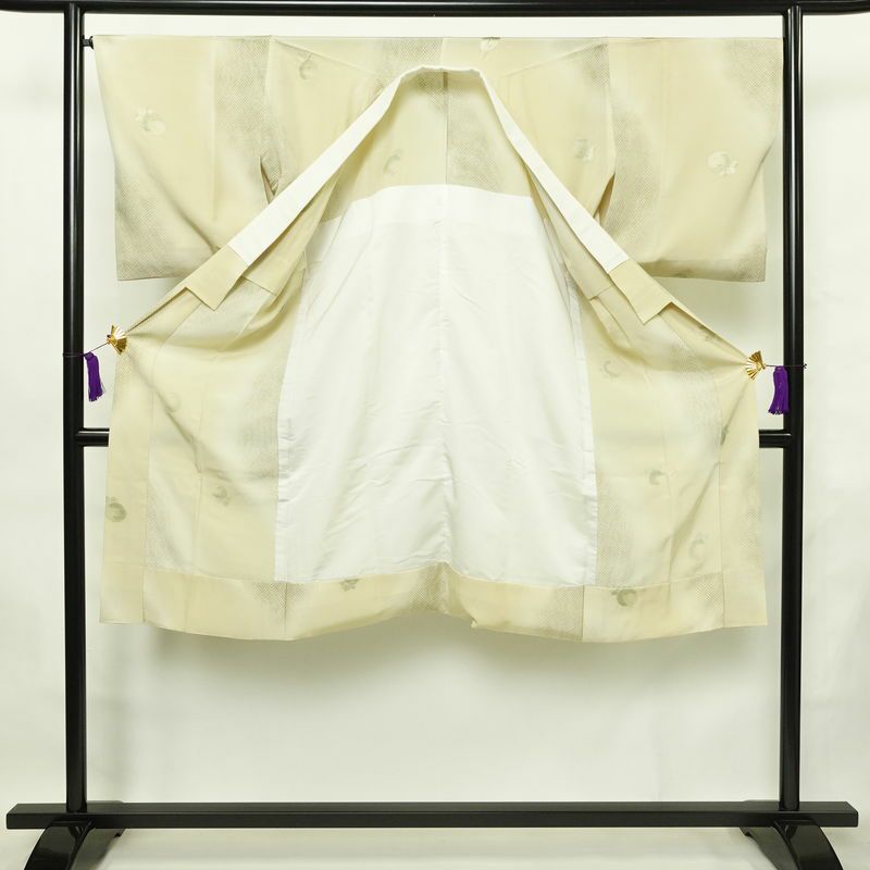 長襦袢 良品 正絹 花柄 袖無双・胴抜き 身丈123.5cm 裄丈67cm ベージュ_画像3