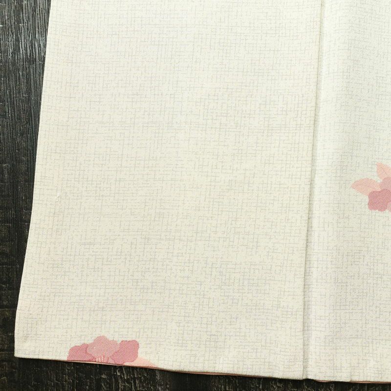 小紋 良品 飛び柄 正絹 花柄 袷仕立て 身丈158cm 裄丈65.5cm 着物 クリーム_画像13