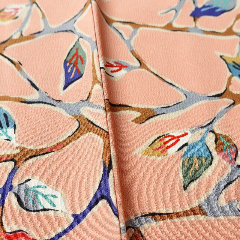 小紋 美品 しつけ糸付き 縮緬 総柄 正絹 木の葉・植物柄 袷仕立て 身丈163.5cm 裄丈67.5cm 着物 ピンク_画像11