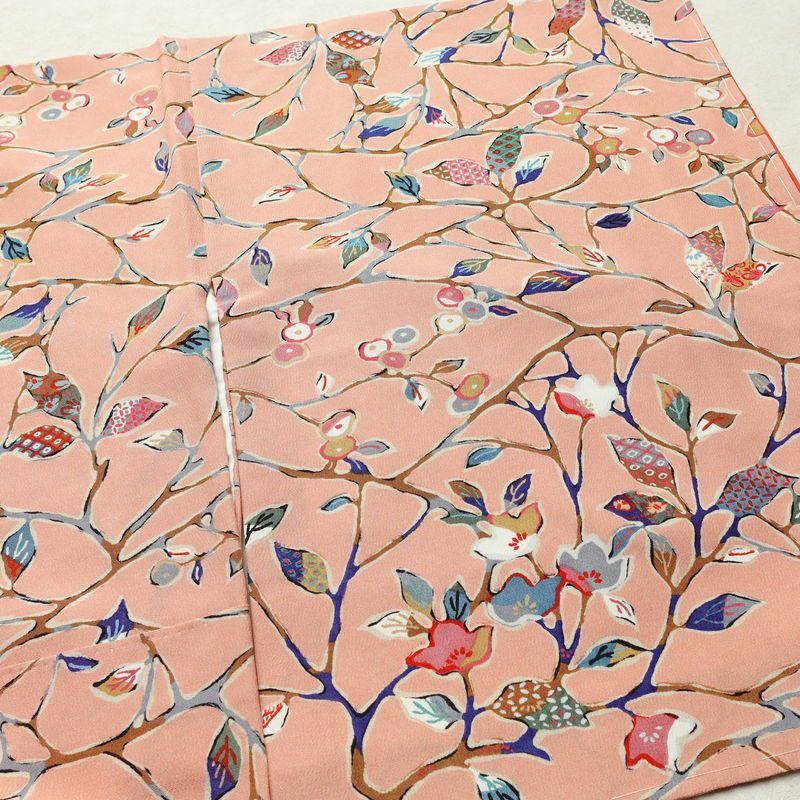 小紋 美品 しつけ糸付き 縮緬 総柄 正絹 木の葉・植物柄 袷仕立て 身丈163.5cm 裄丈67.5cm 着物 ピンク_画像13