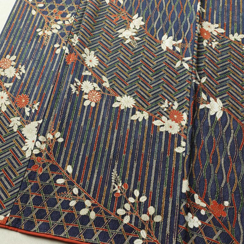小紋 三田村環 落款入り 総柄 正絹 古典柄 袷仕立て 身丈165.5cm 裄丈70.5cm 菊 金彩 着物 青・紺_画像4
