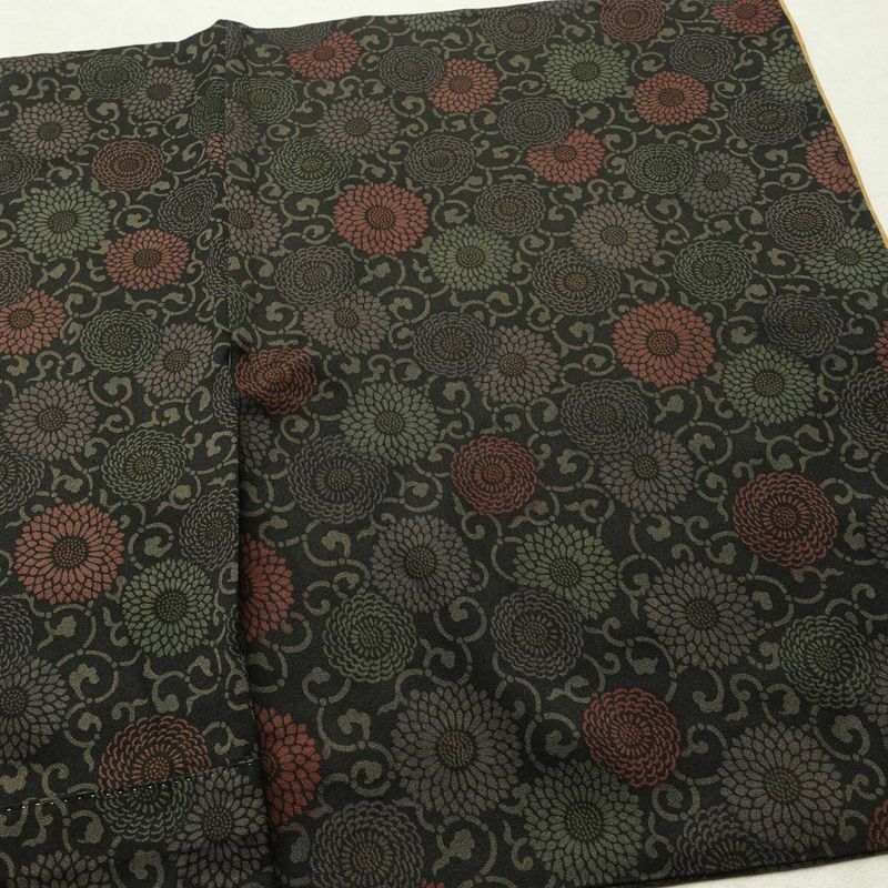 小紋 良品 総柄 正絹 花柄 袷仕立て 身丈156cm 裄丈65cm 菊 着物 黒_画像13